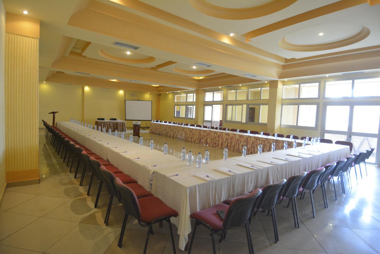 Merina Hotel Yaoundé Eksteriør bilde